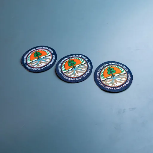 Patch Direktorat Jenderal Penegakan Hukum Lingkungan Hidup dan Kehutanan berjajar